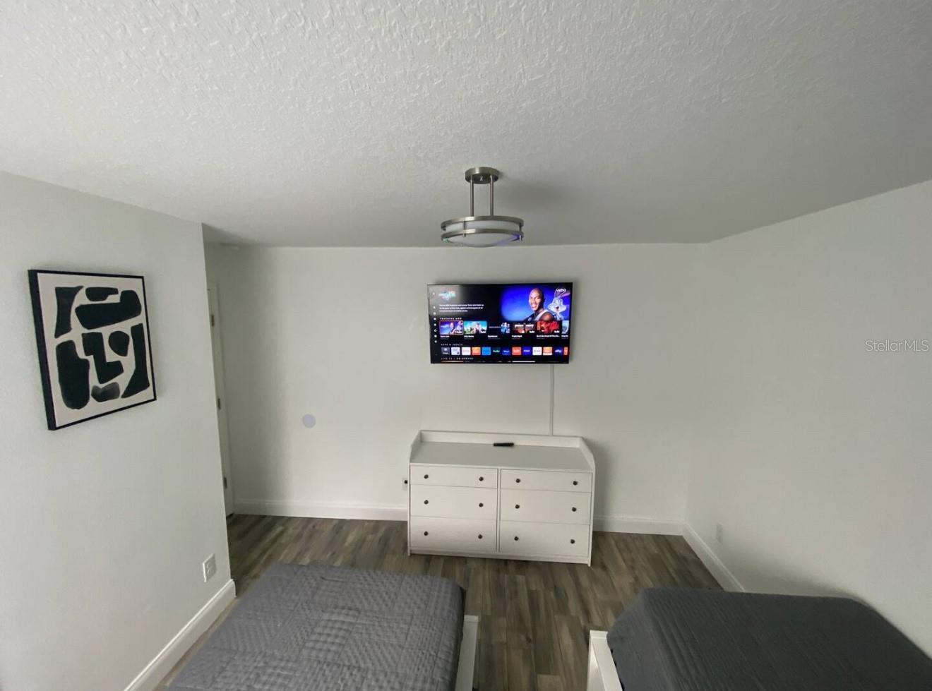 HIGHLAND MDWS PH 2B - Residential Lease