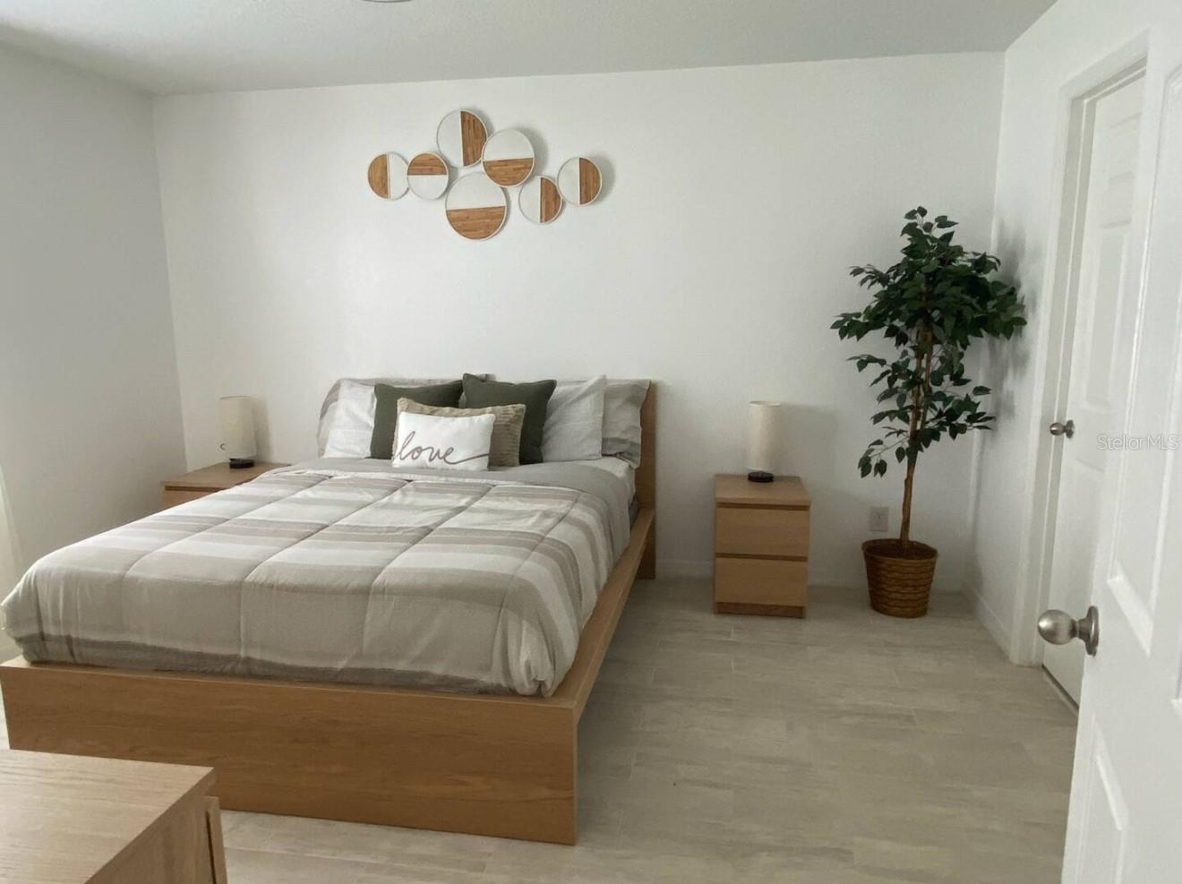 HIGHLAND MDWS PH 2B - Residential Lease