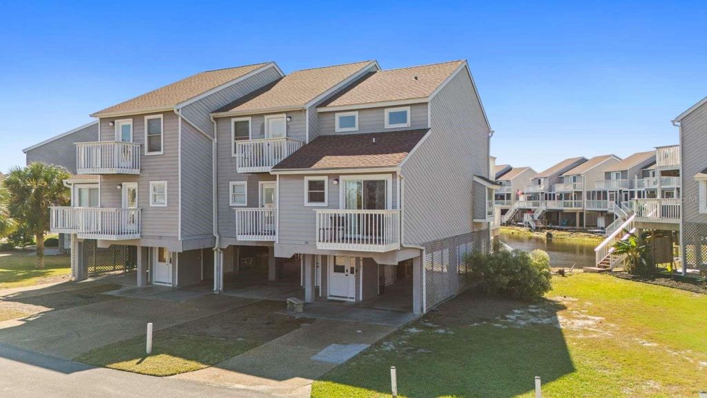 Photo of 161 Parkside Circle, Port St Joe, FL 32456 (MLS # TB8445213)