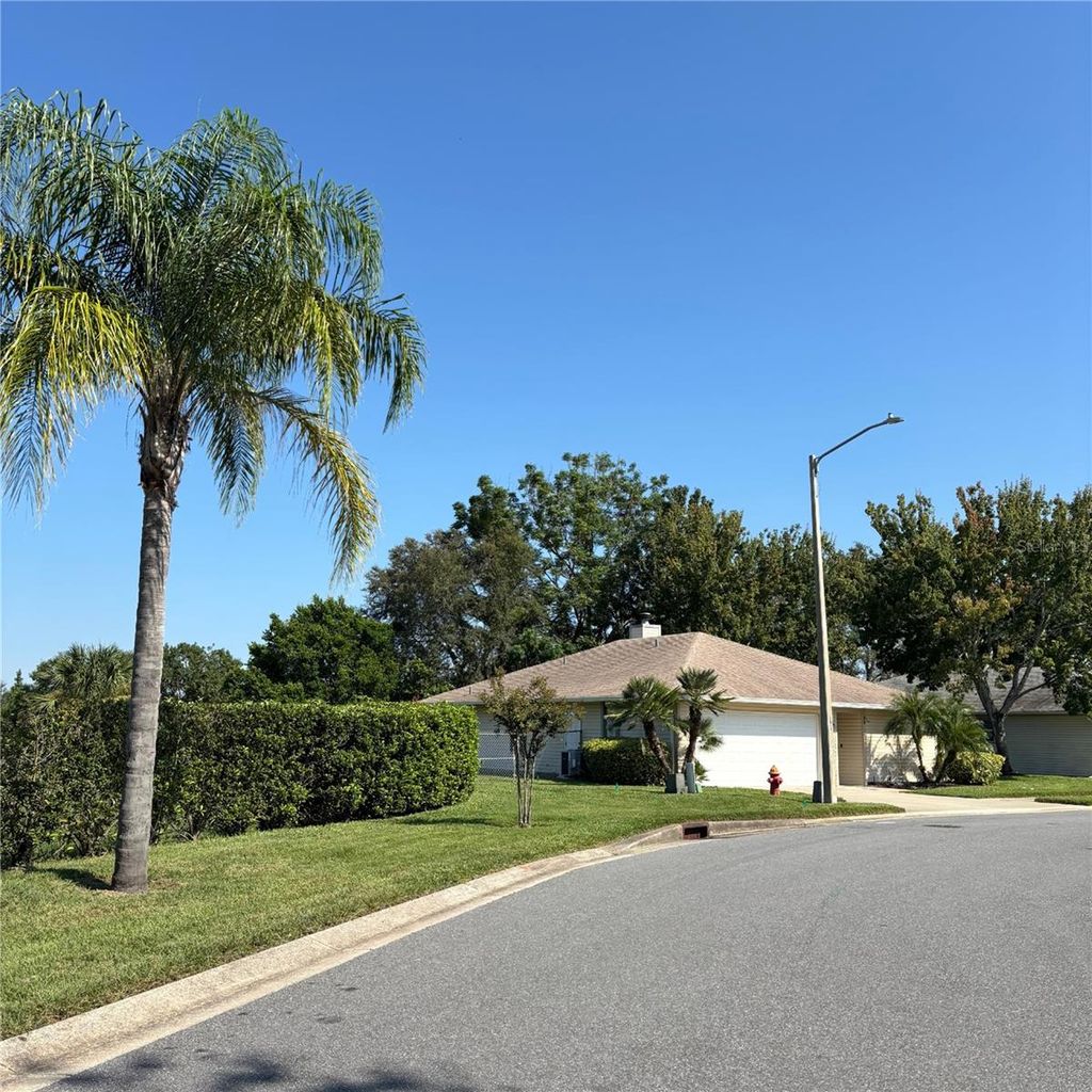 Photo of 1984 Golden Palm Circle, Tavares, FL 32778 (MLS # TB8468767)