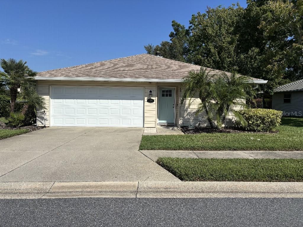 Photo of 1984 Golden Palm Circle, Tavares, FL 32778 (MLS # TB8468767)