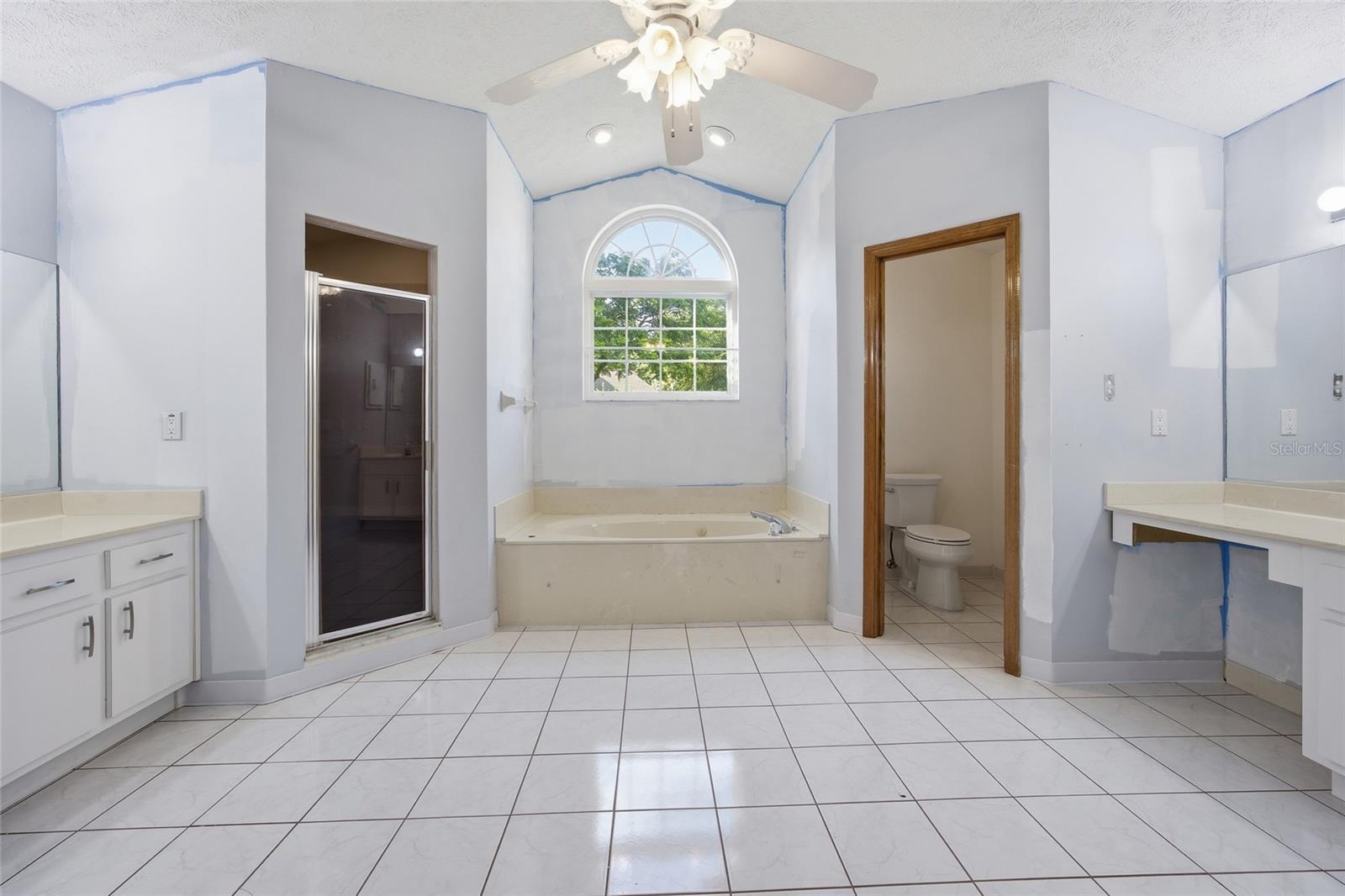 QUAIL HOLLOW - Residential