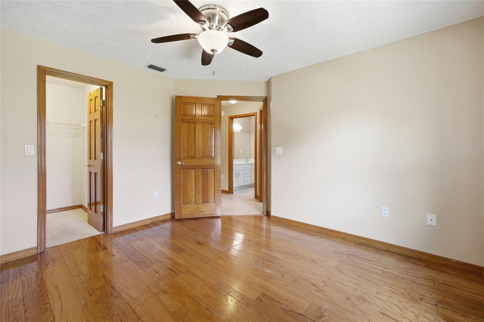 QUAIL HOLLOW - Residential