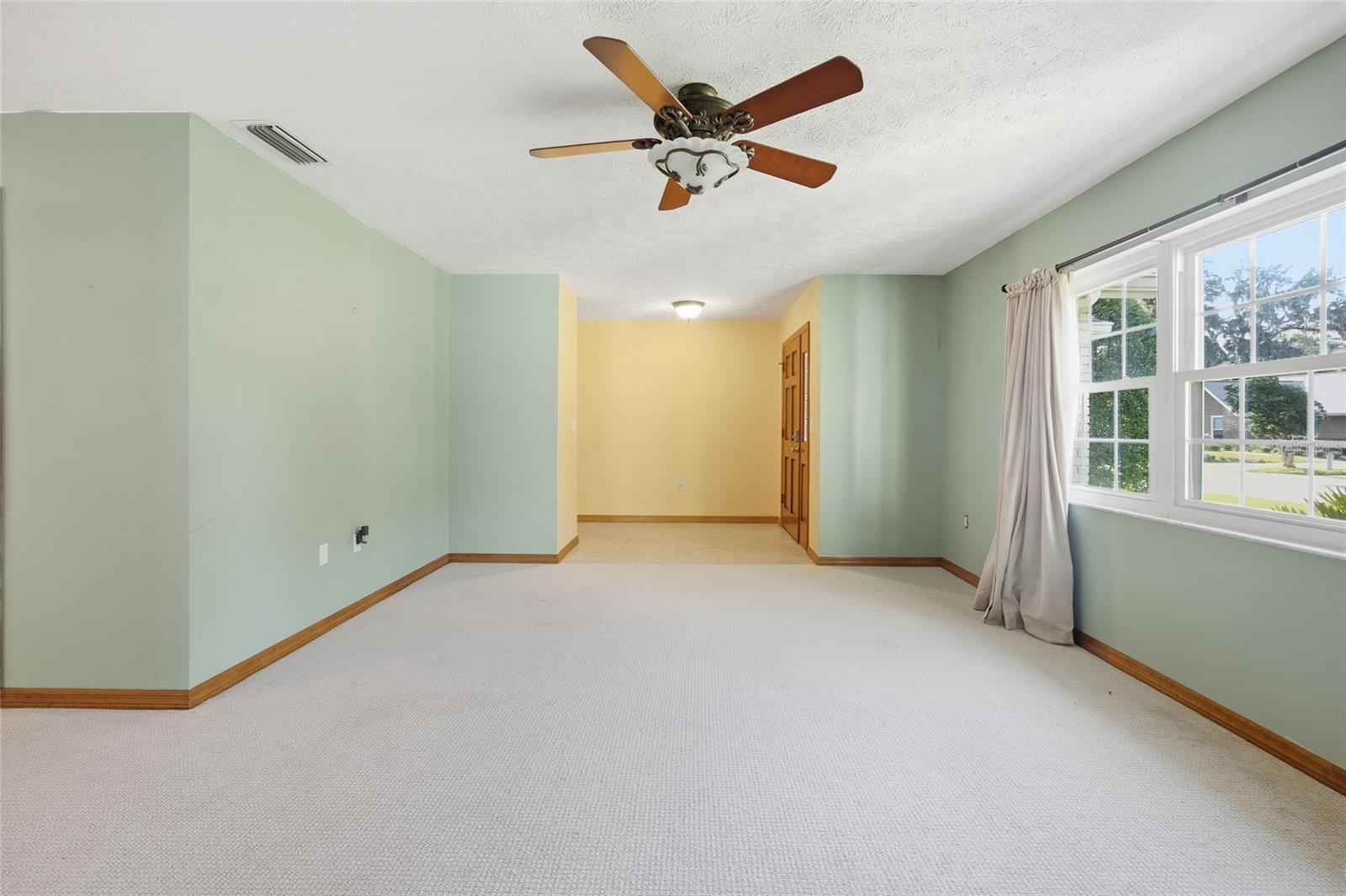 QUAIL HOLLOW - Residential