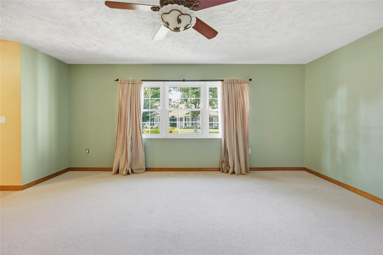 QUAIL HOLLOW - Residential