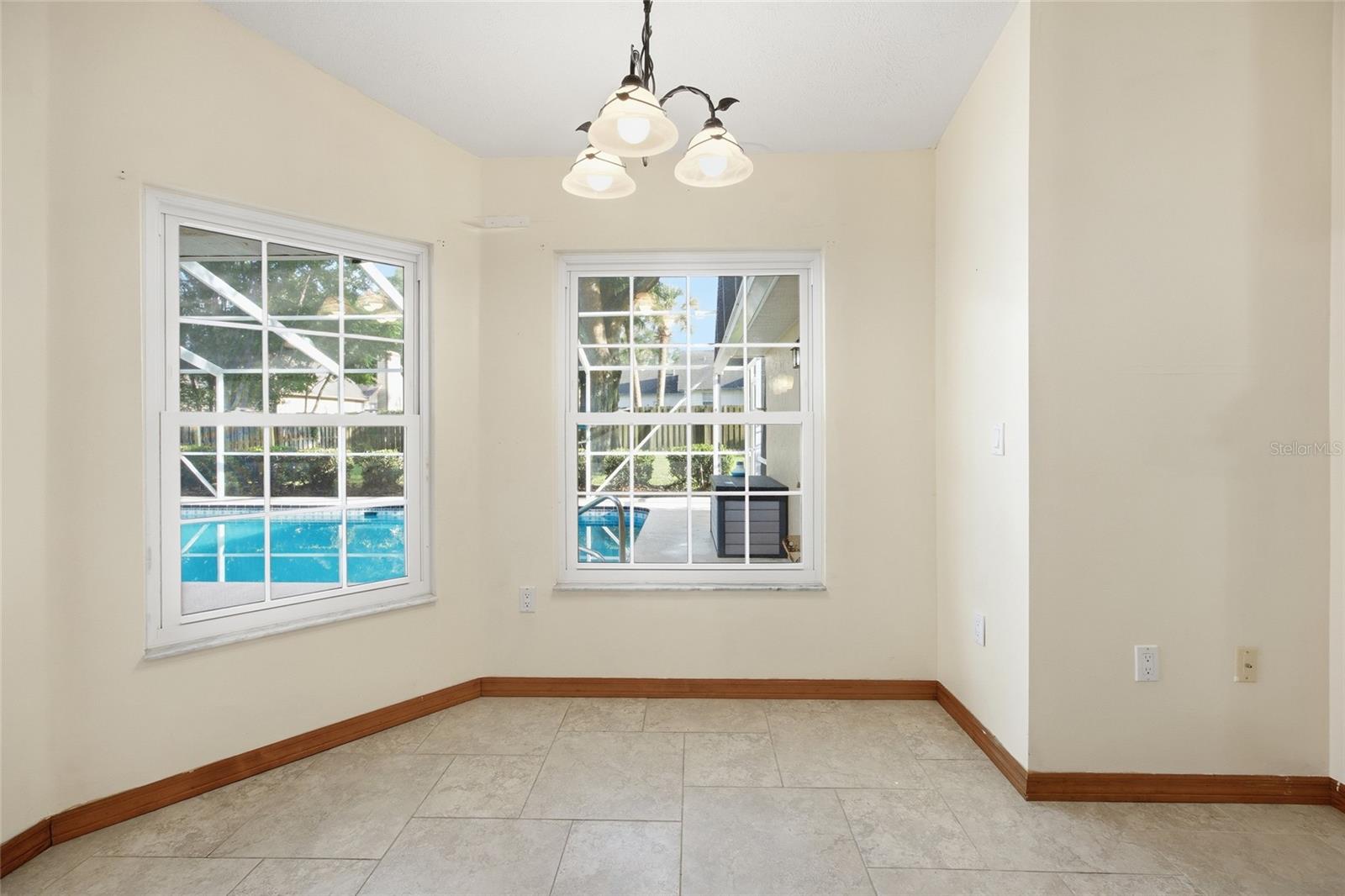 QUAIL HOLLOW - Residential