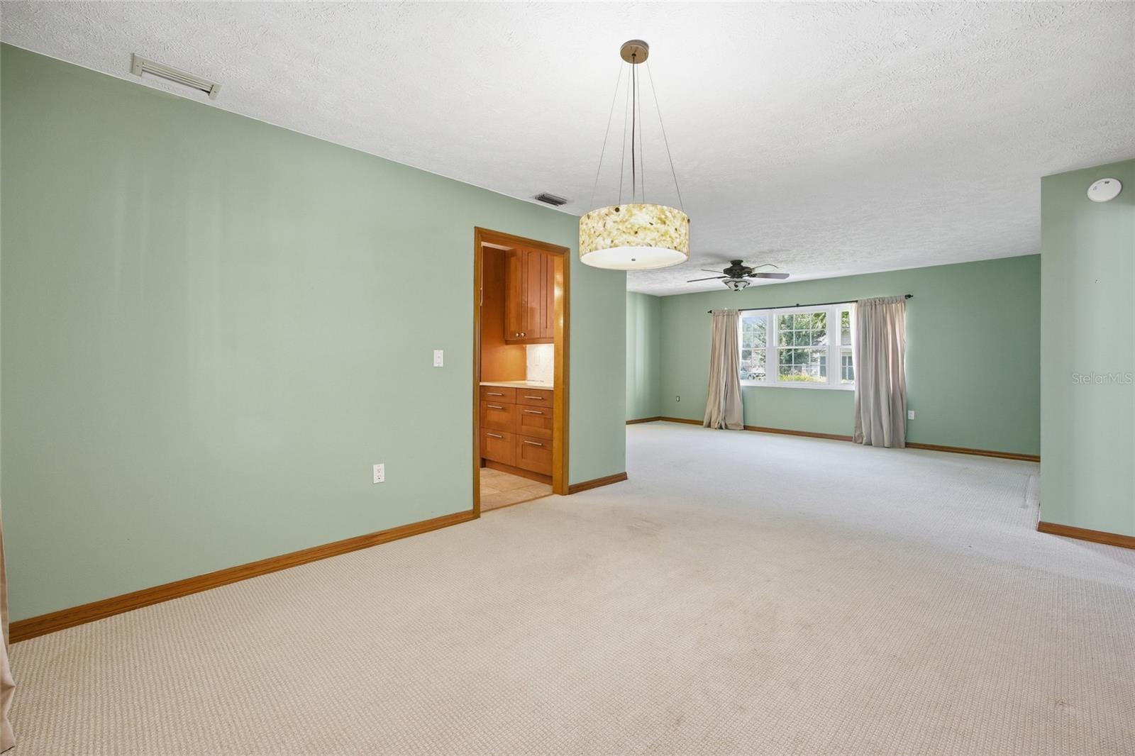 QUAIL HOLLOW - Residential