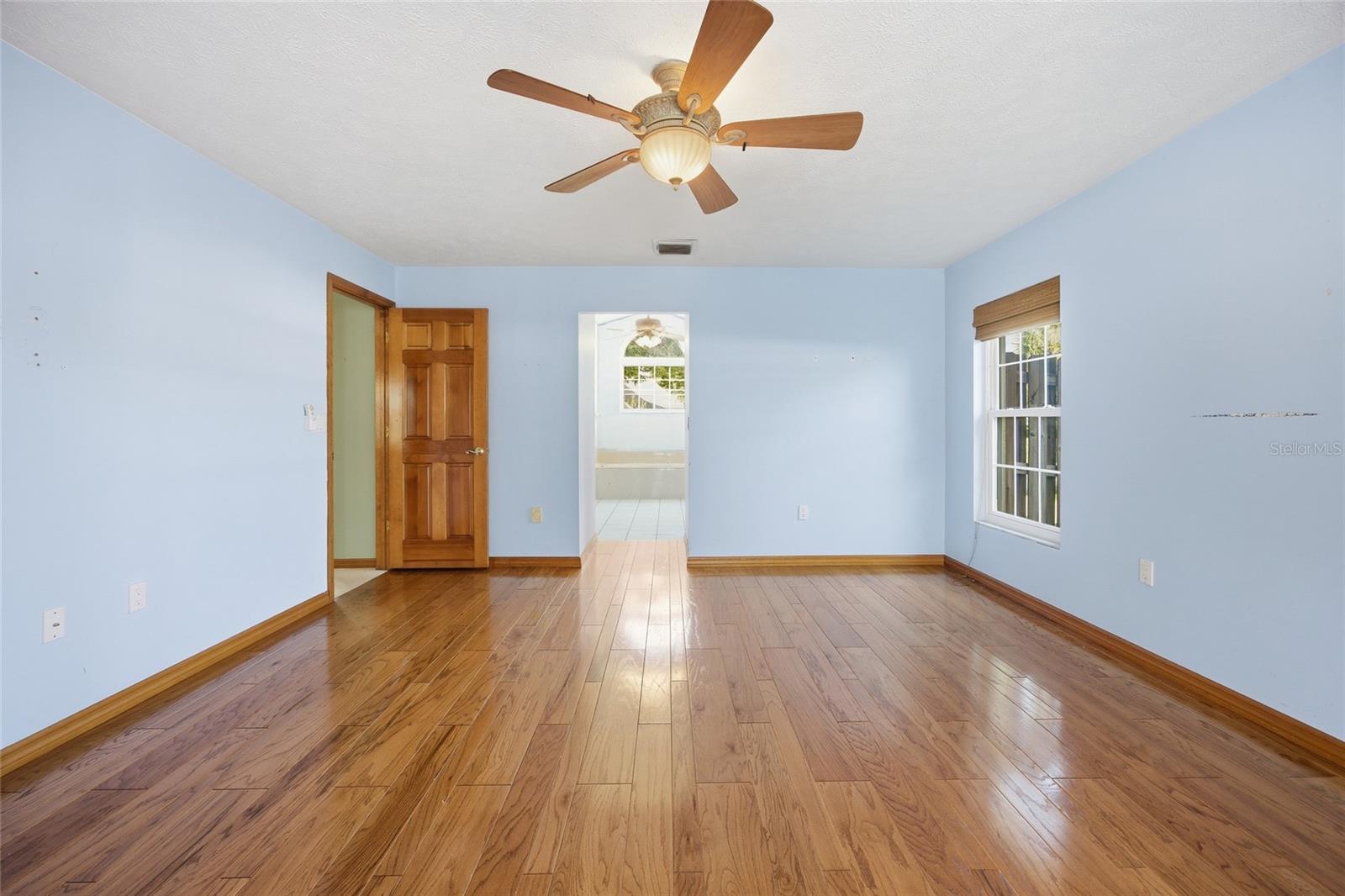 QUAIL HOLLOW - Residential