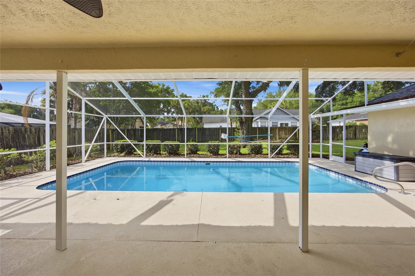 QUAIL HOLLOW - Residential