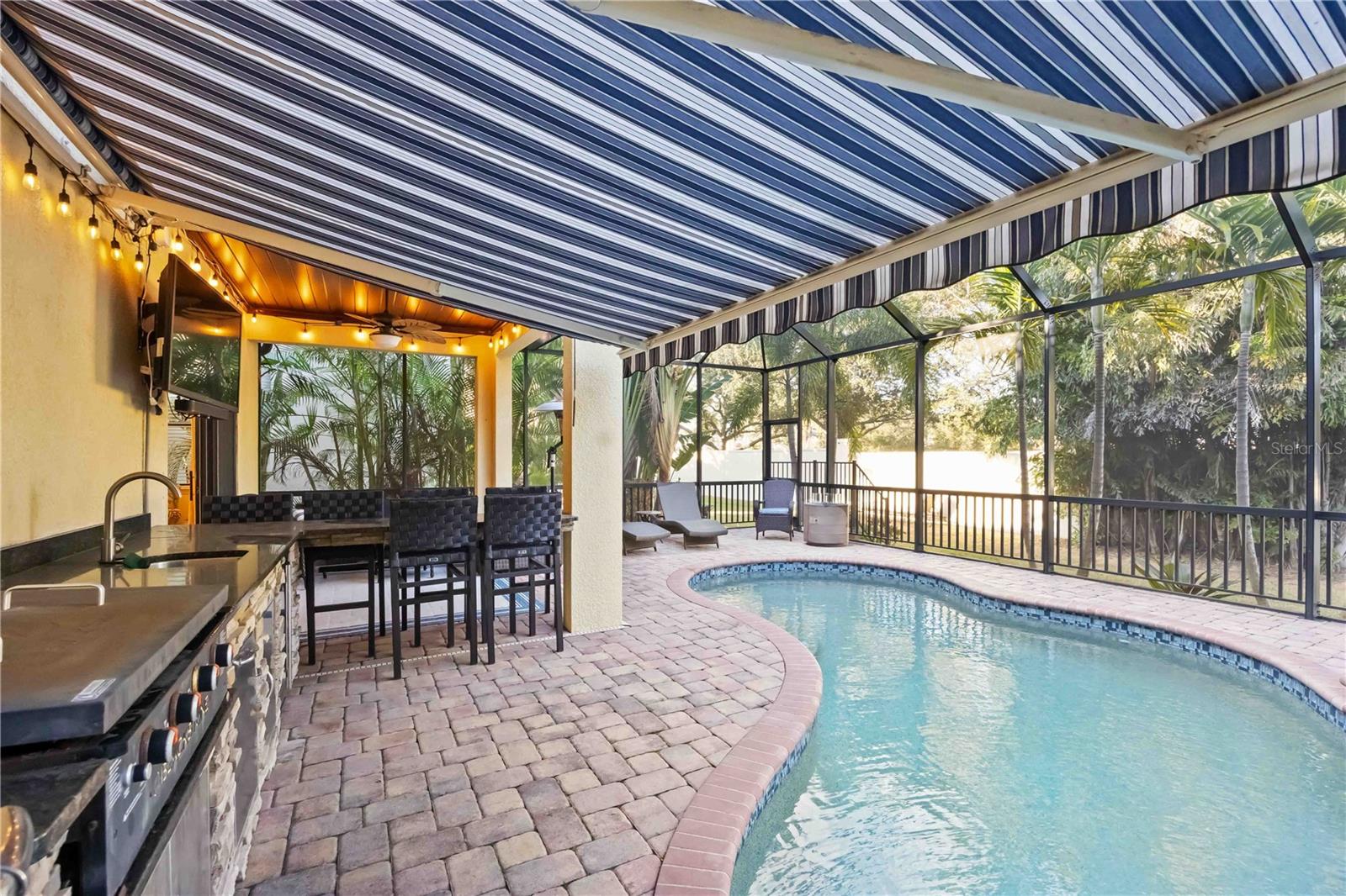 LEGENDS BAY - Residential