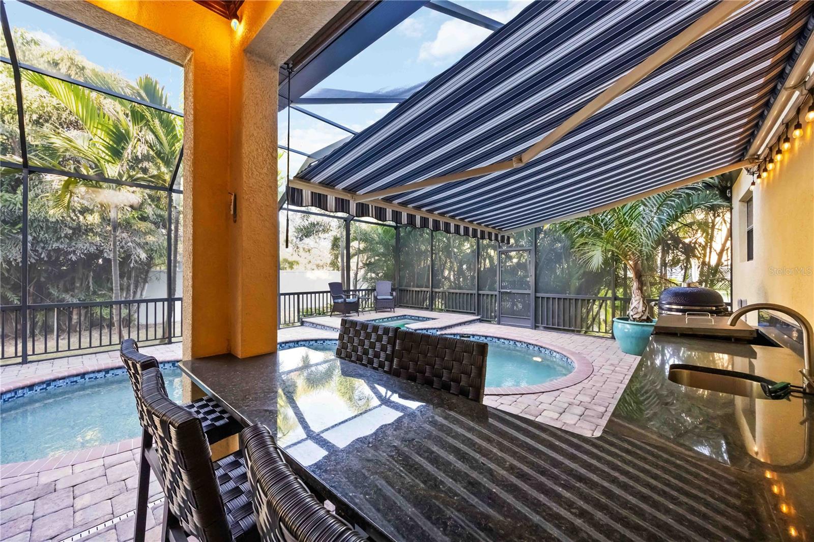 LEGENDS BAY - Residential