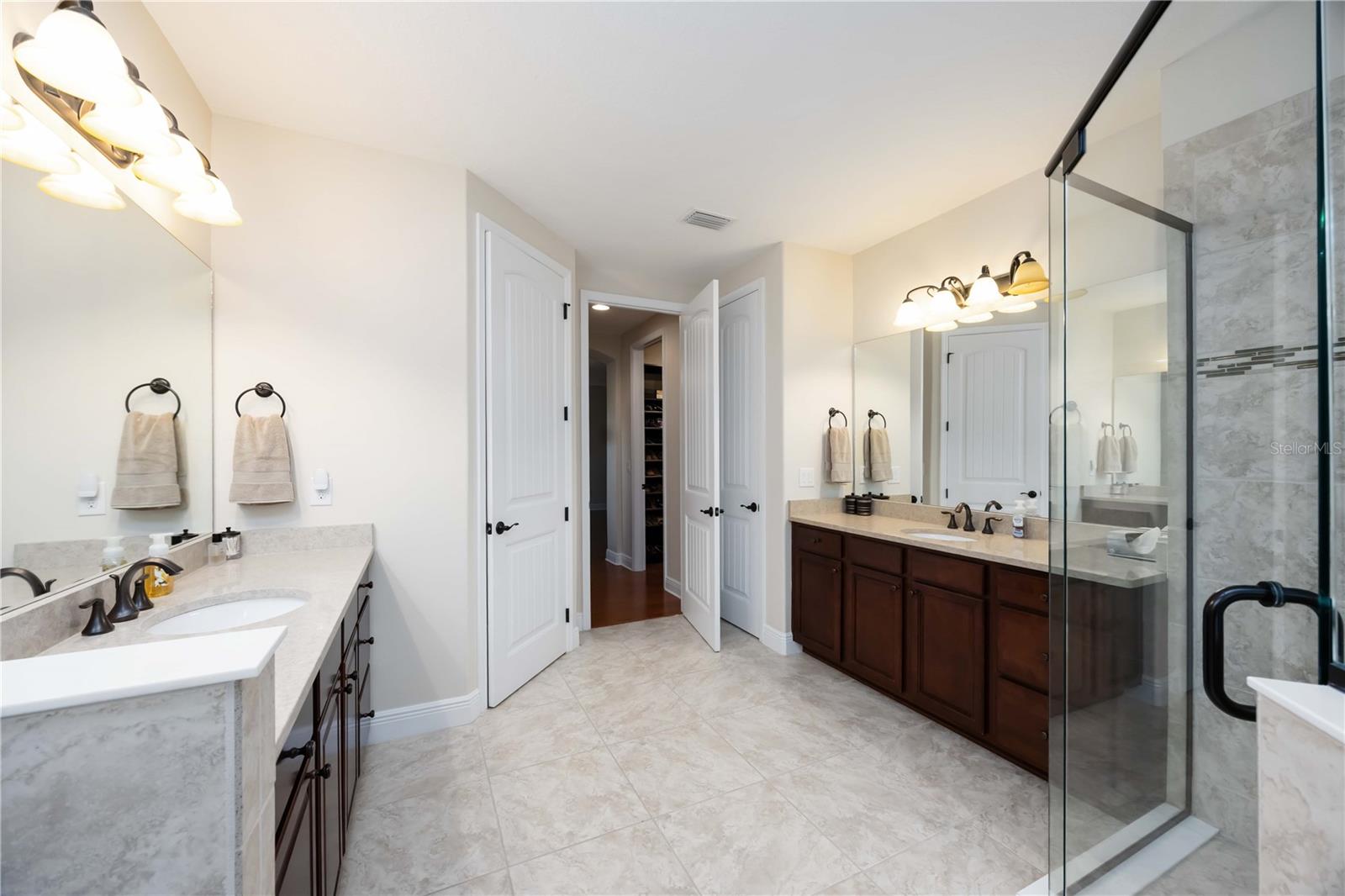 LEGENDS BAY - Residential