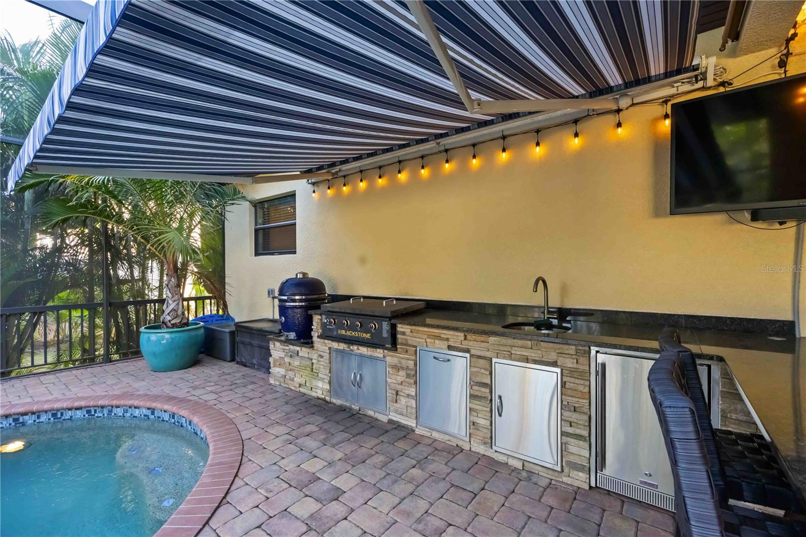 LEGENDS BAY - Residential