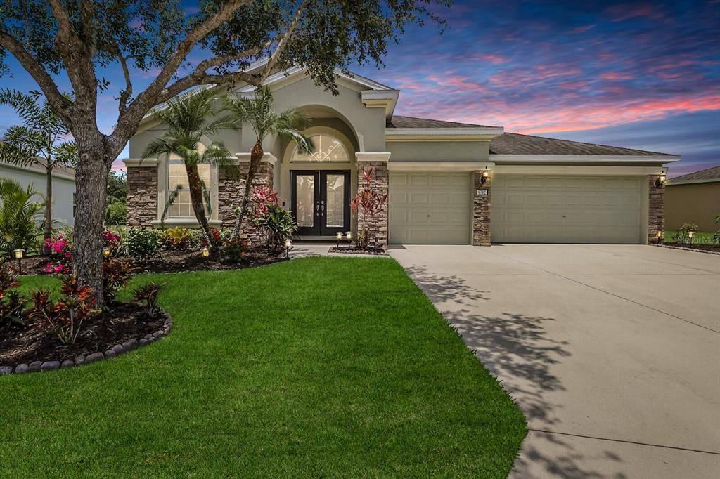 Photo of 9712 46TH COURT E, PARRISH, FL 34219 (MLS # A4545575)