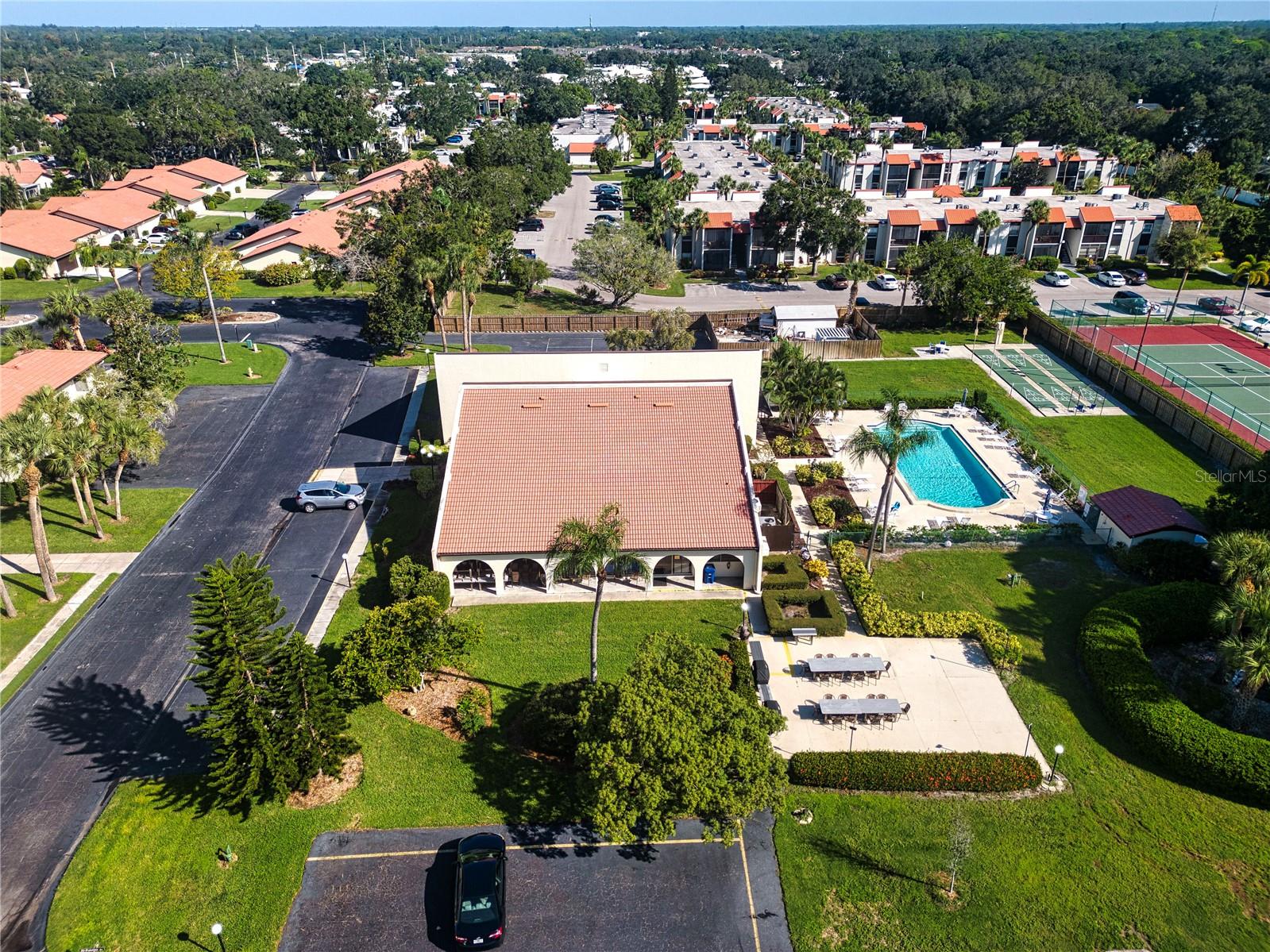 VILLAGE PLAZA SEC 1 - Residential