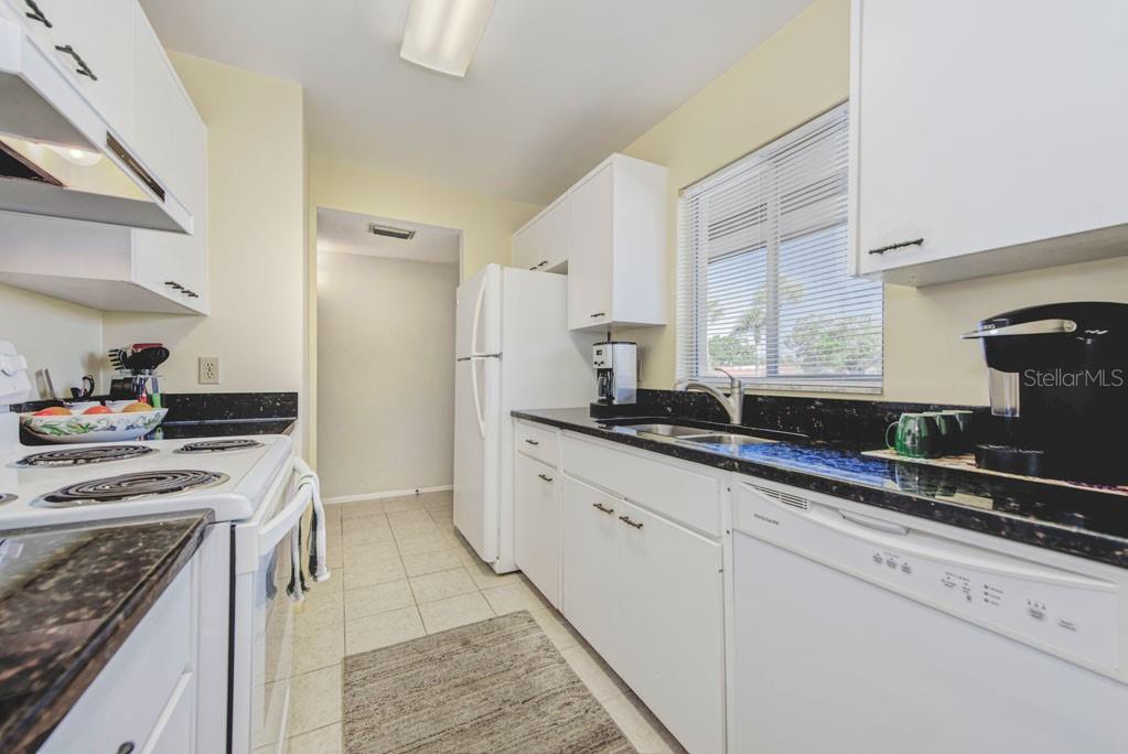 VILLAGE PLAZA SEC 1 - Residential