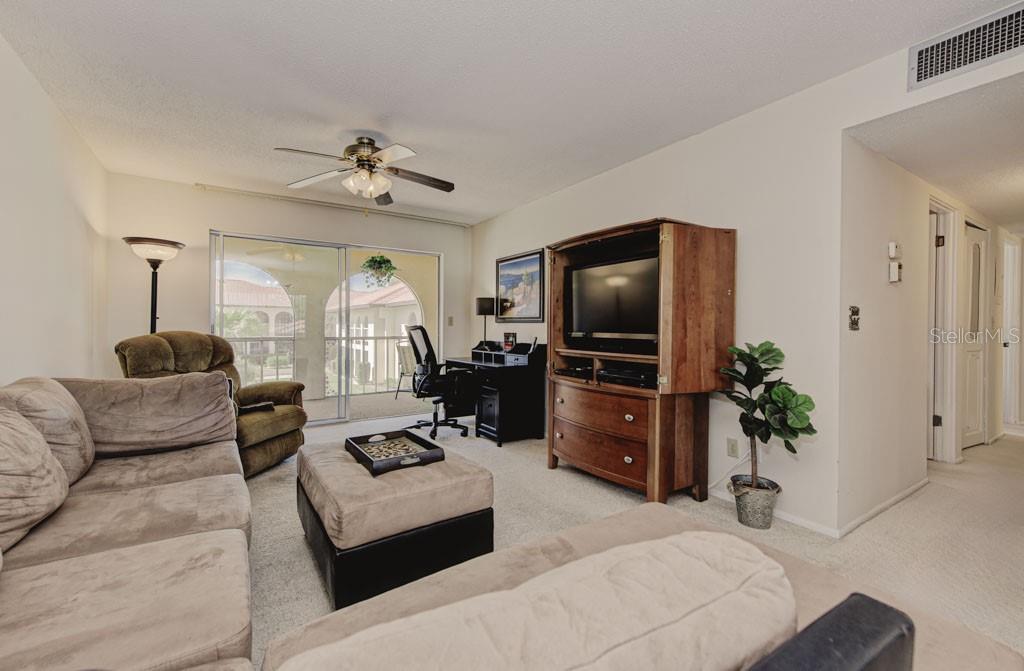 VILLAGE PLAZA SEC 1 - Residential