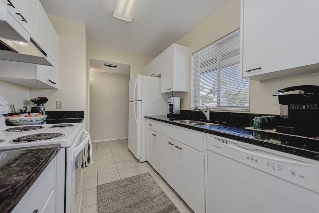 VILLAGE PLAZA SEC 1 - Residential