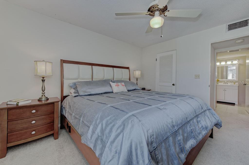 VILLAGE PLAZA SEC 1 - Residential