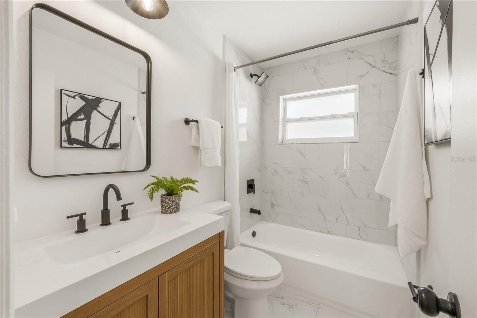 WILSHIRE ESTATES II SECOND SEC - Residential