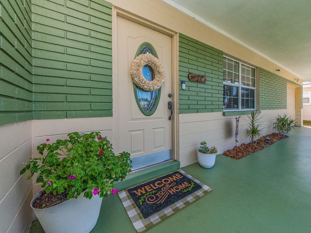 Photo of 5261 97th Way N, St Petersburg, FL 33708 (MLS # TB8439689)