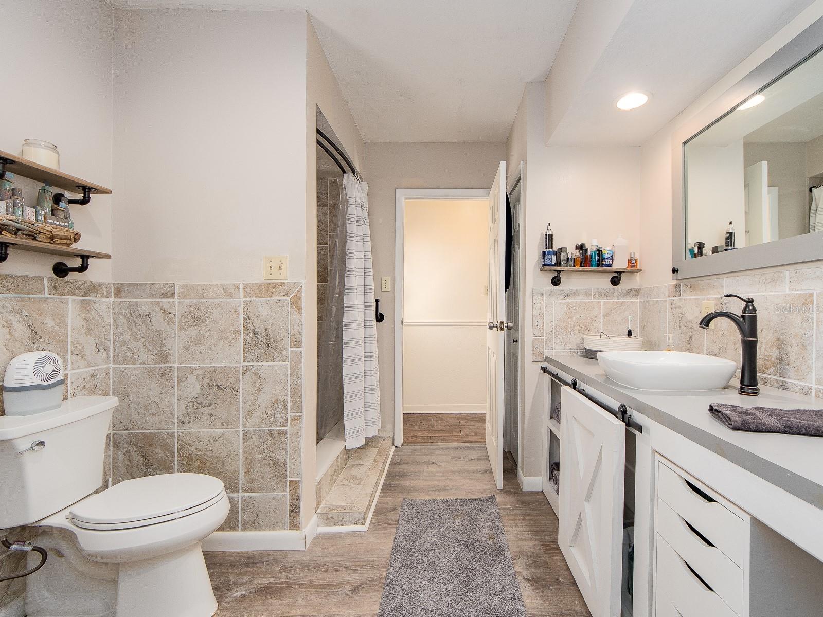 BAY PINES ESTATES - Residential