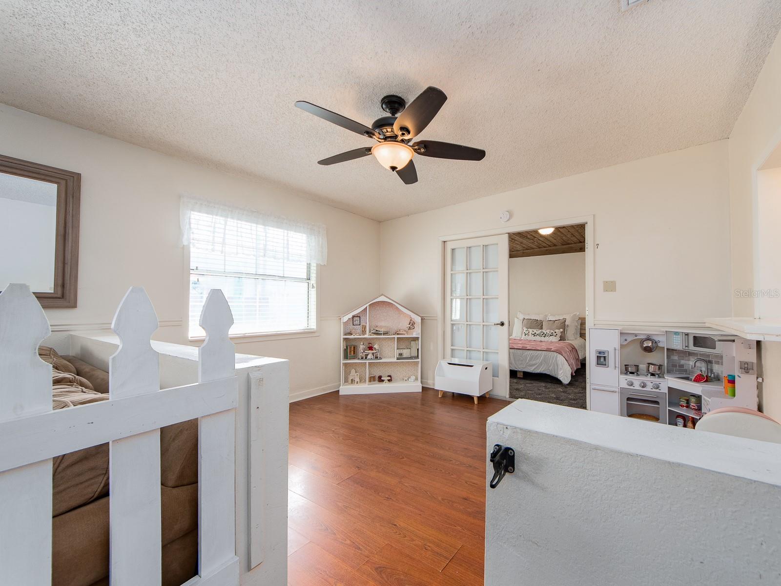 BAY PINES ESTATES - Residential