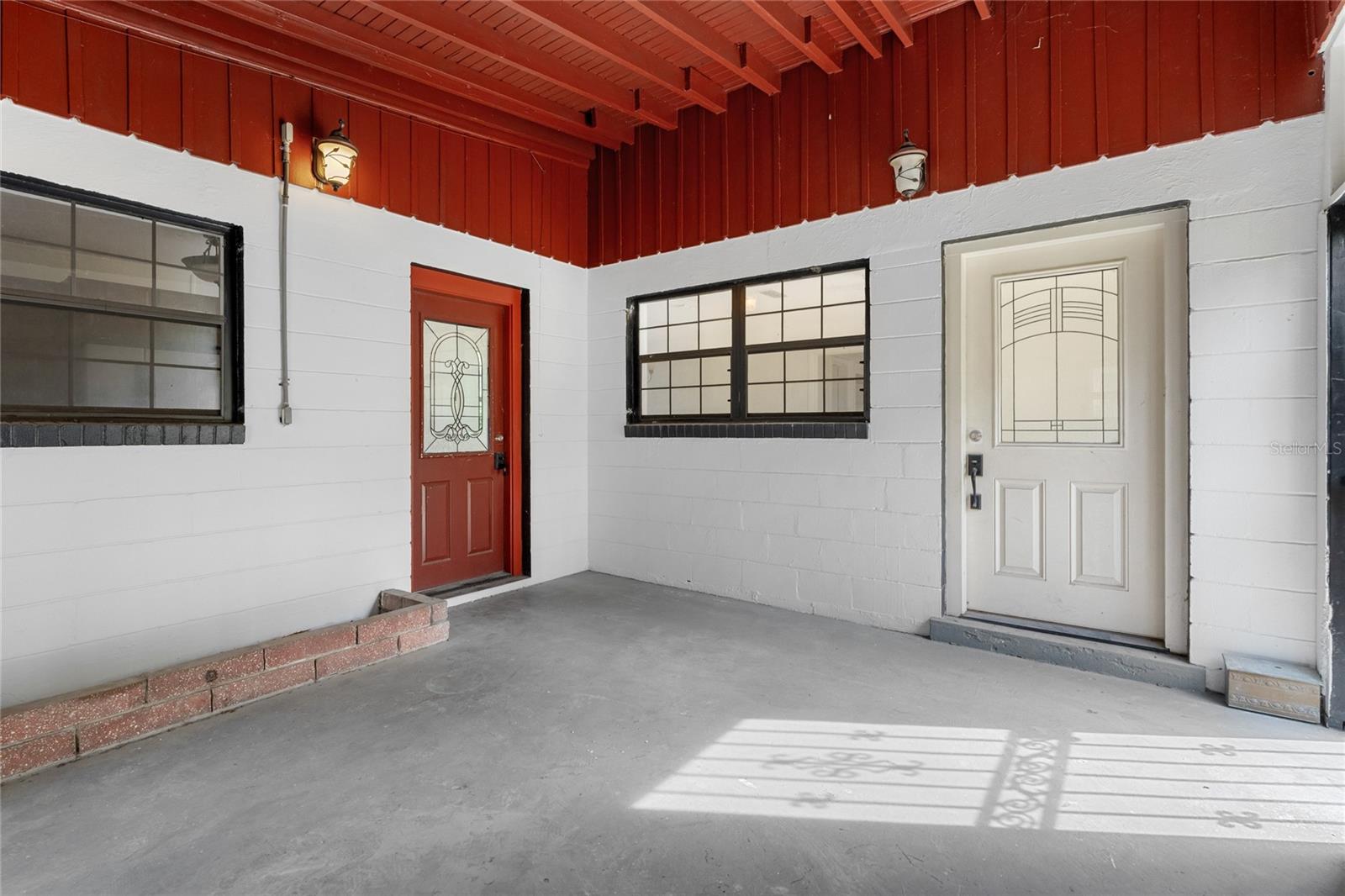 529 NE 12TH COURT