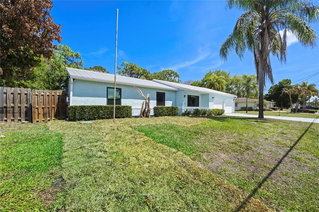 Photo of 2225 SE Flanders Road, Port Saint Lucie, FL 34952 (MLS # S5146320)