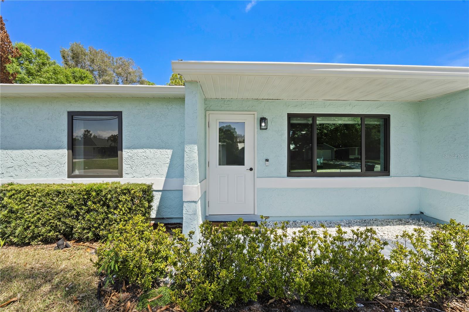 2225 SE FLANDERS ROAD