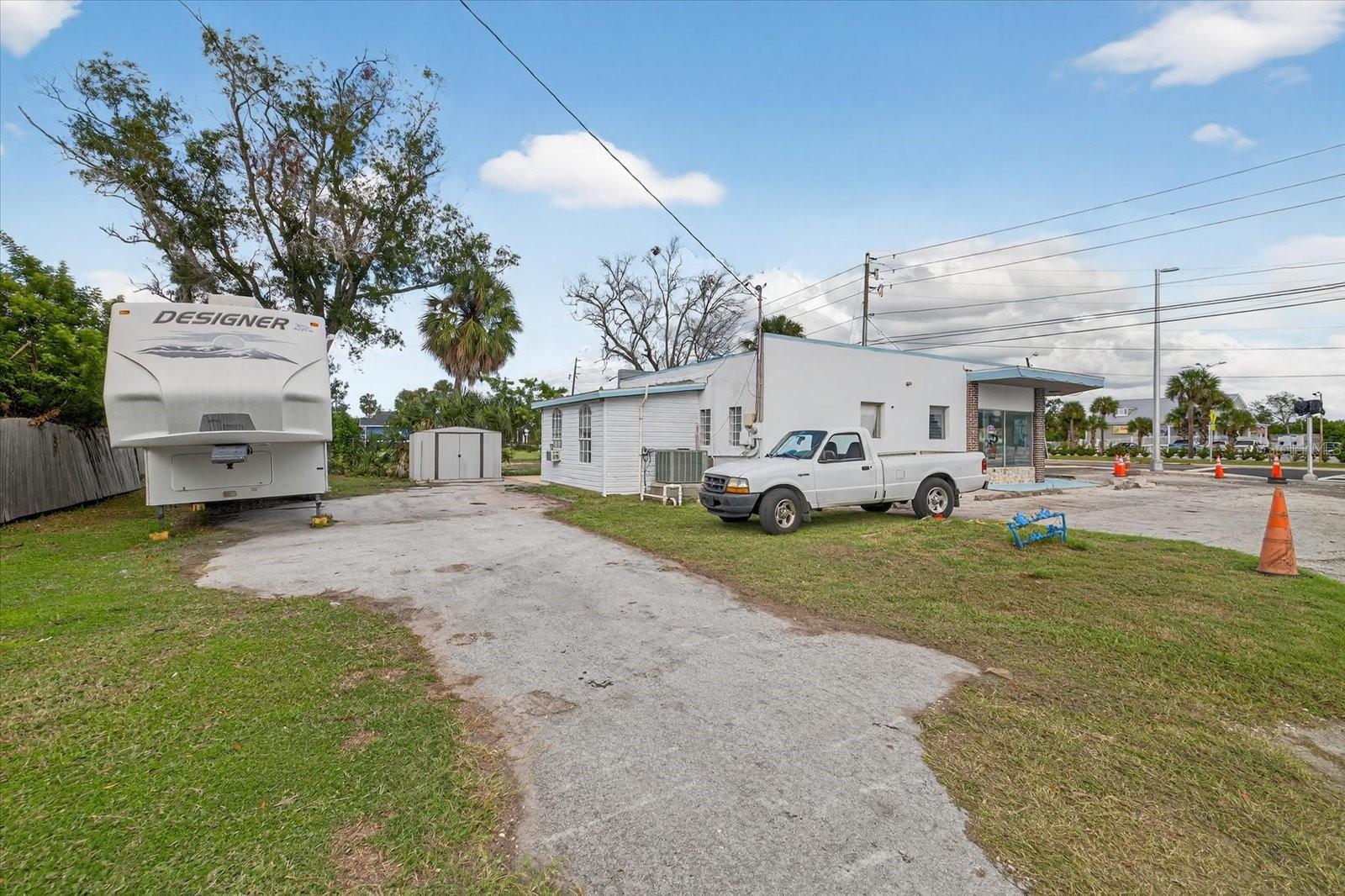 FAIRVIEW - Commercial Sale