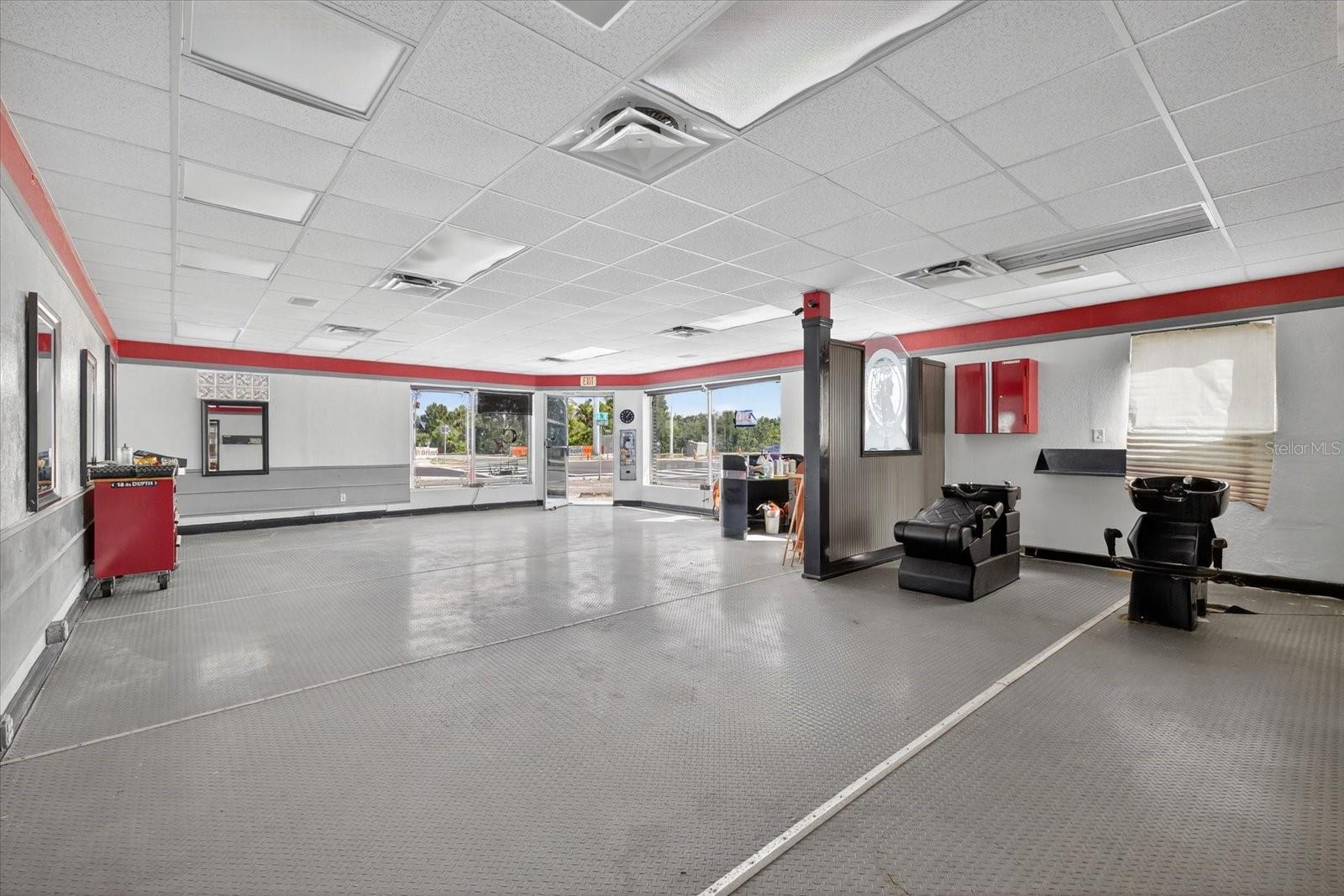 FAIRVIEW - Commercial Sale