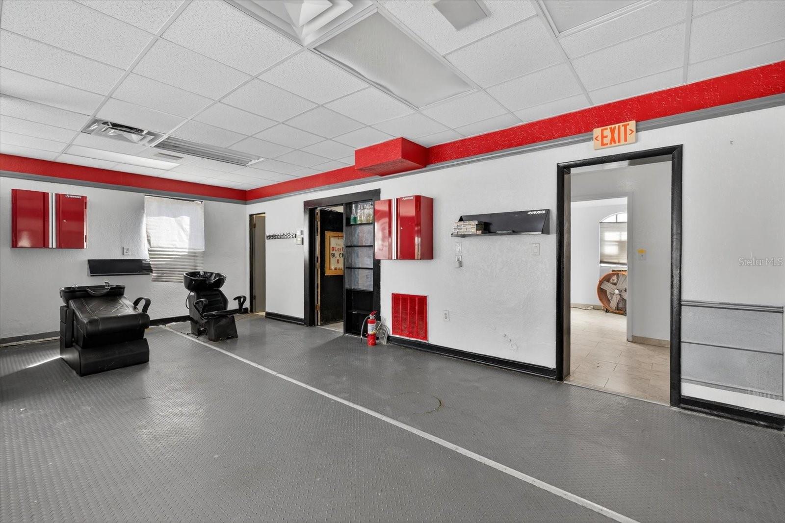 FAIRVIEW - Commercial Sale