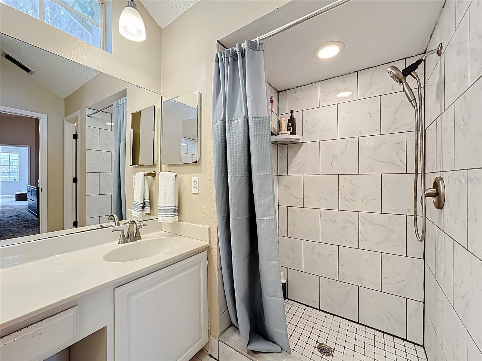 WOOD GLEN PH 02 STRAW RIDGE PD - Residential