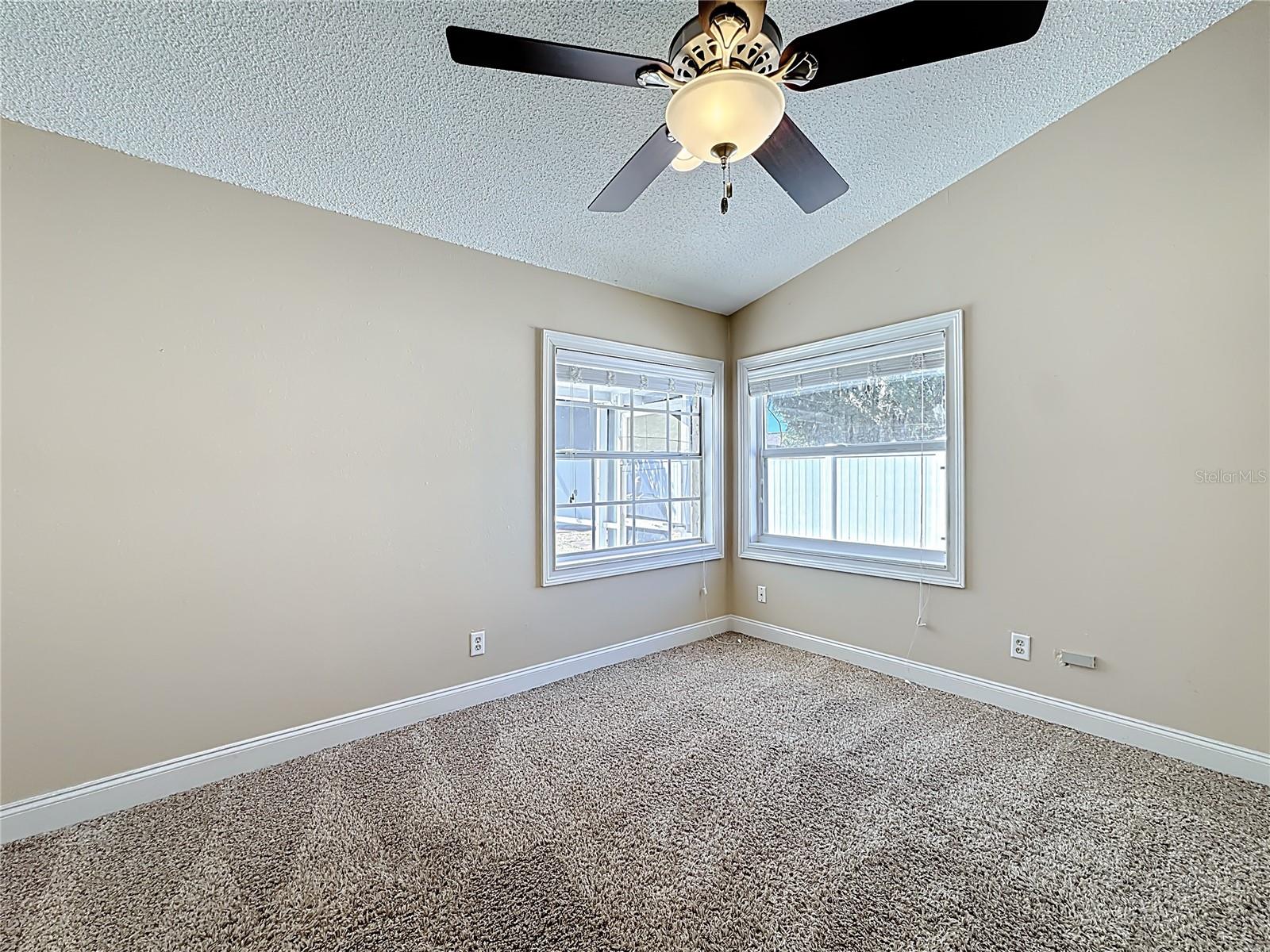 WOOD GLEN PH 02 STRAW RIDGE PD - Residential