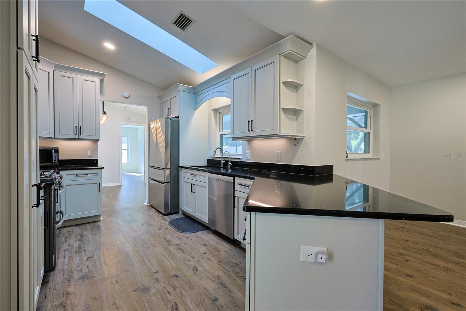 SUNRISE LAKE ESTATES - Residential