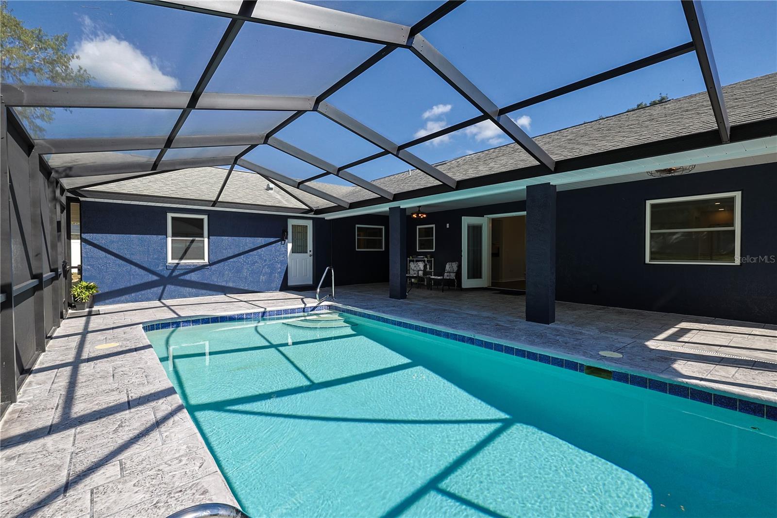 SUNRISE LAKE ESTATES - Residential