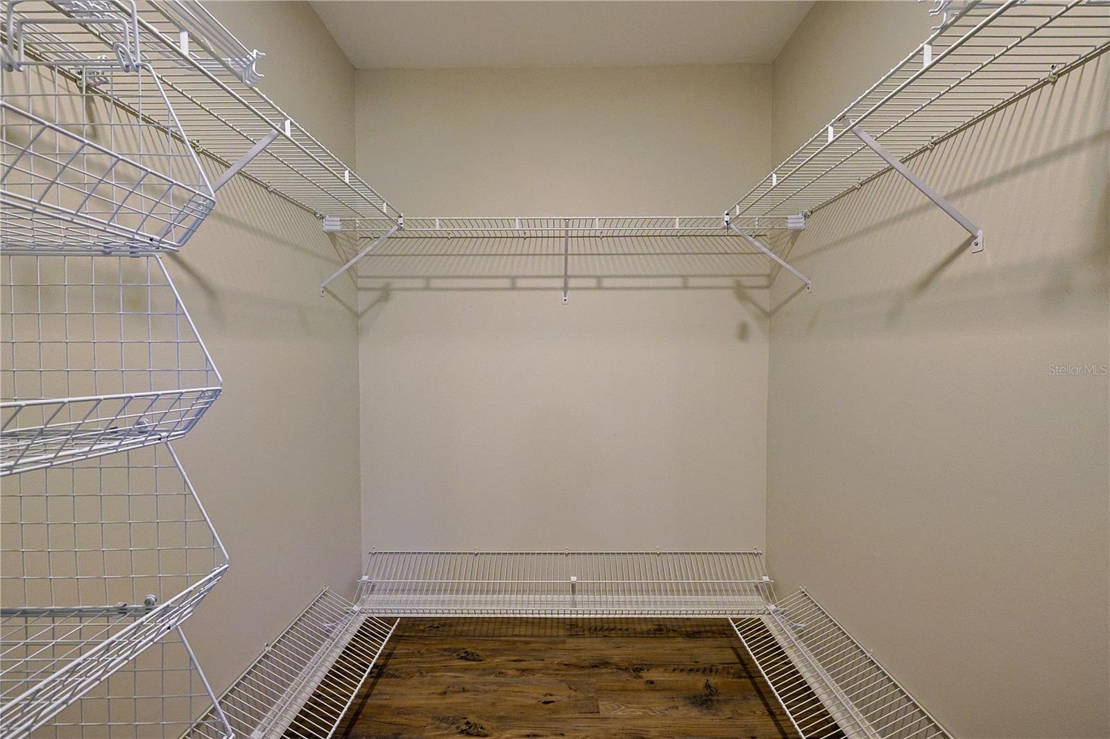 SUNRISE LAKE ESTATES - Residential