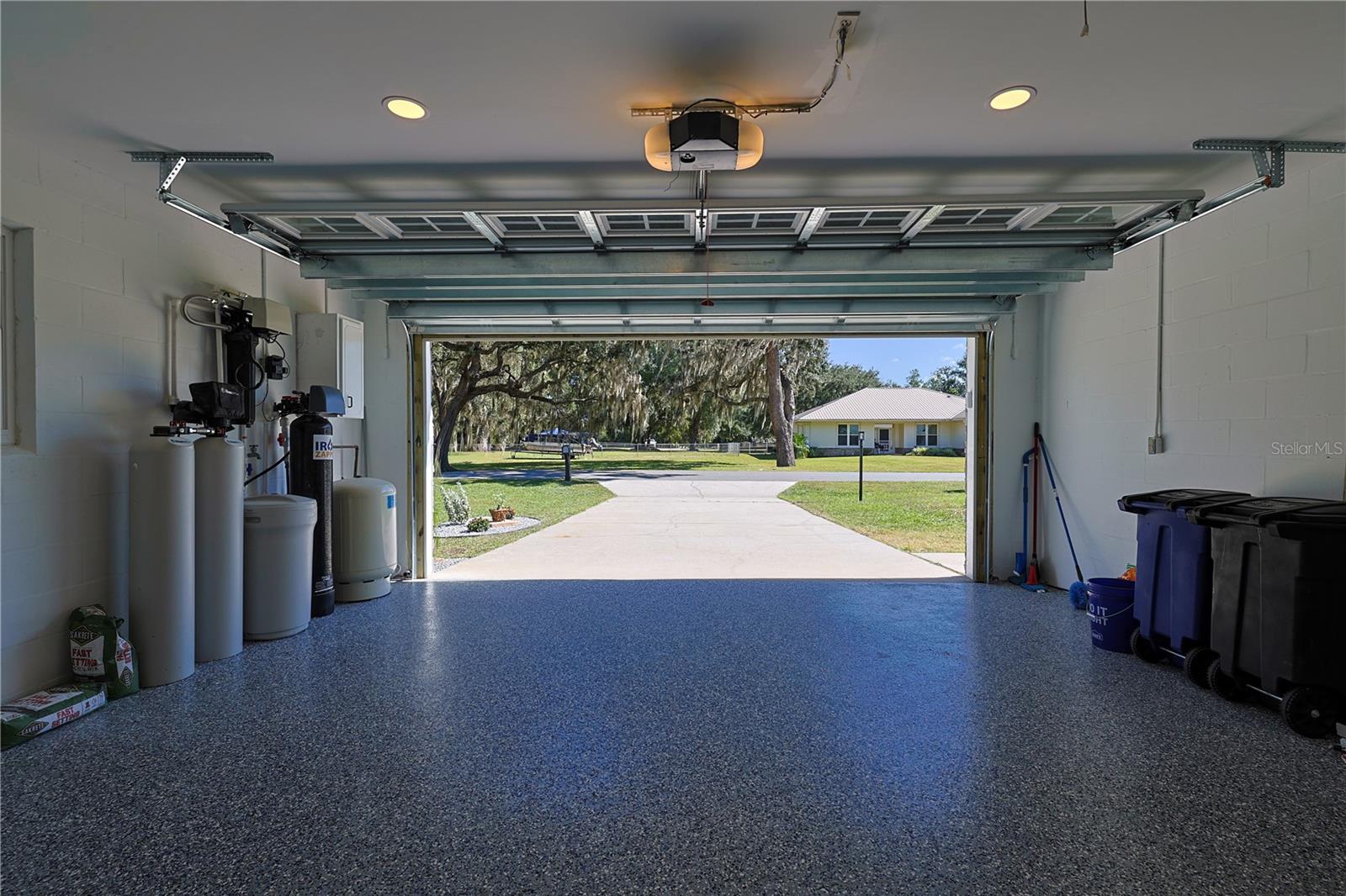 SUNRISE LAKE ESTATES - Residential