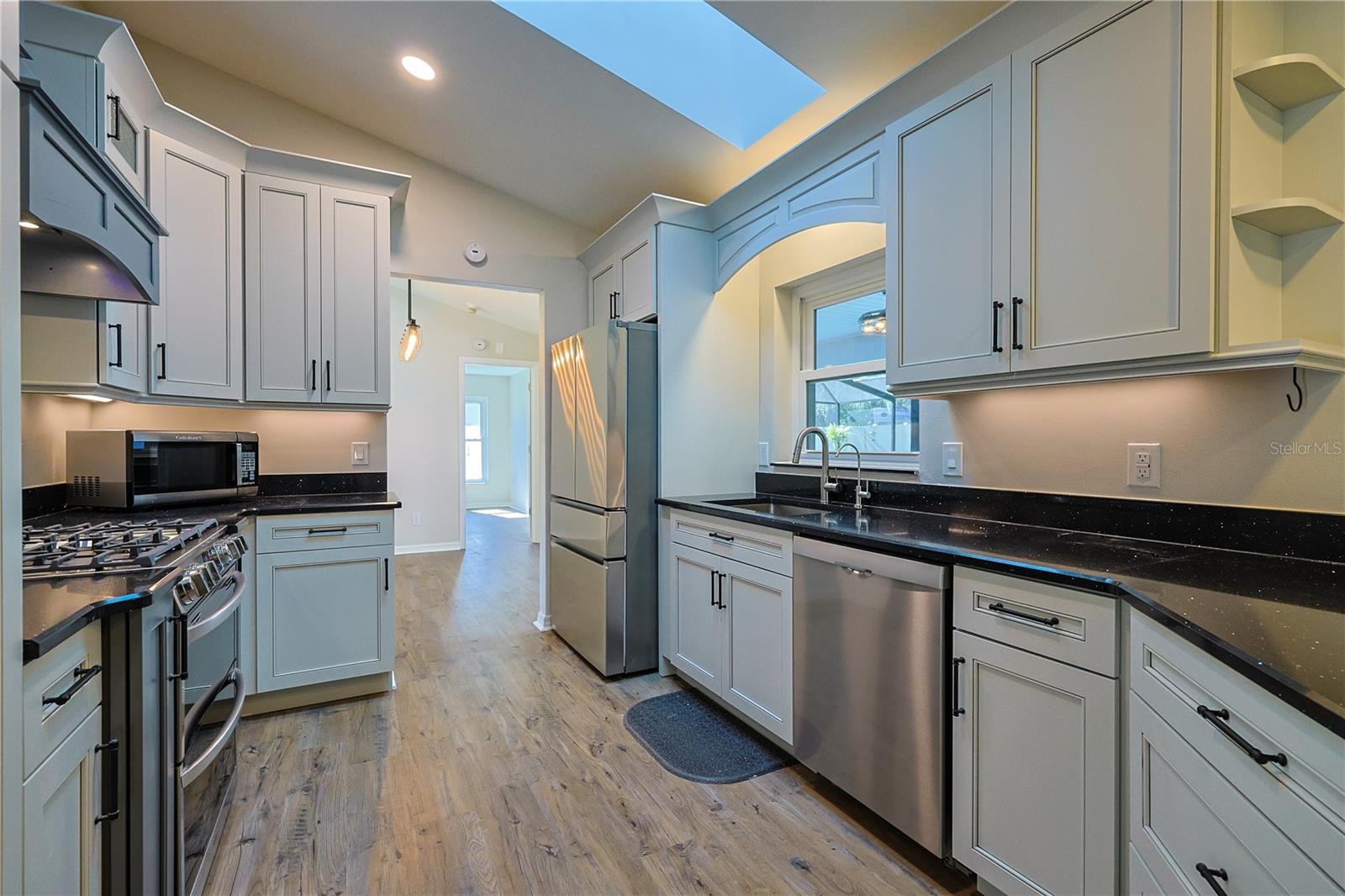 SUNRISE LAKE ESTATES - Residential