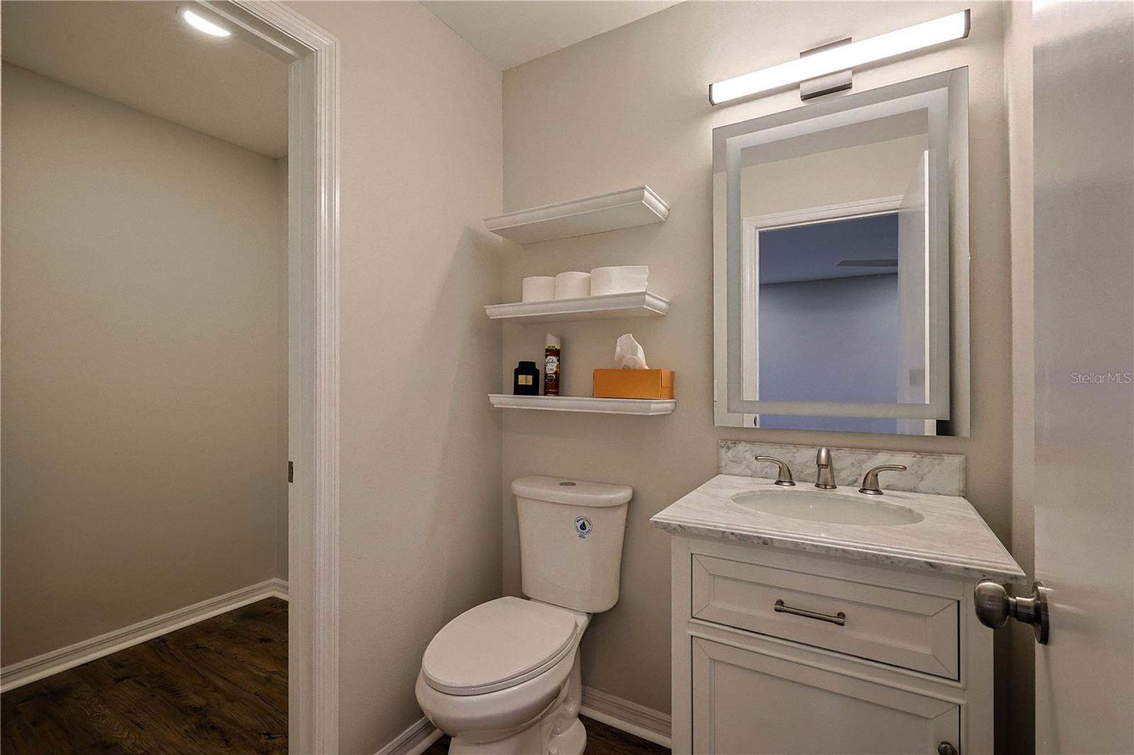 SUNRISE LAKE ESTATES - Residential