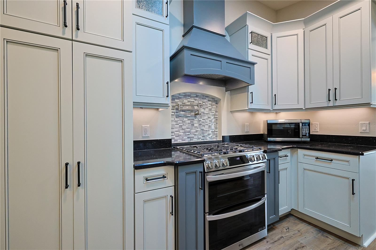 SUNRISE LAKE ESTATES - Residential