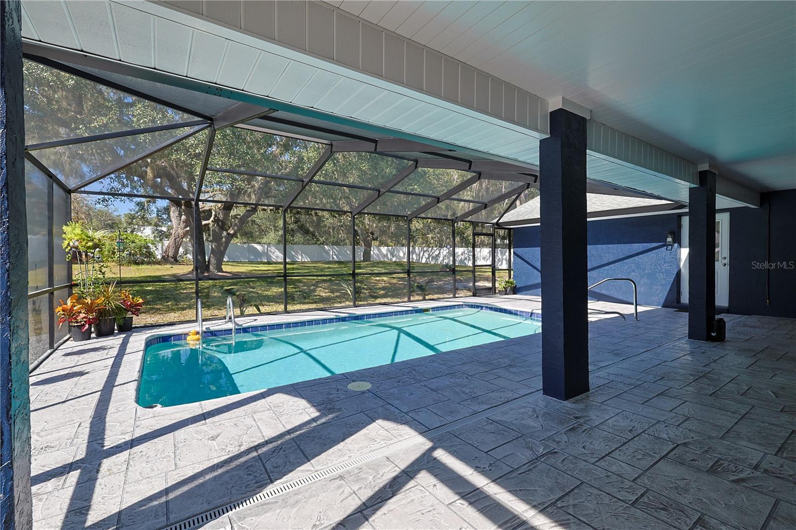 SUNRISE LAKE ESTATES - Residential