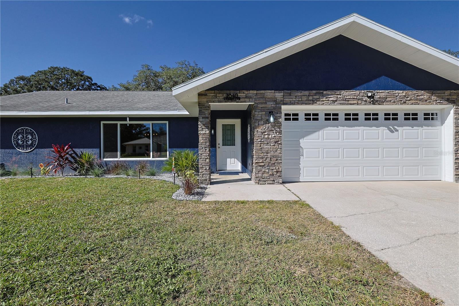 SUNRISE LAKE ESTATES - Residential