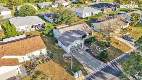 A home in LAKELAND