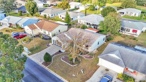 A home in LAKELAND