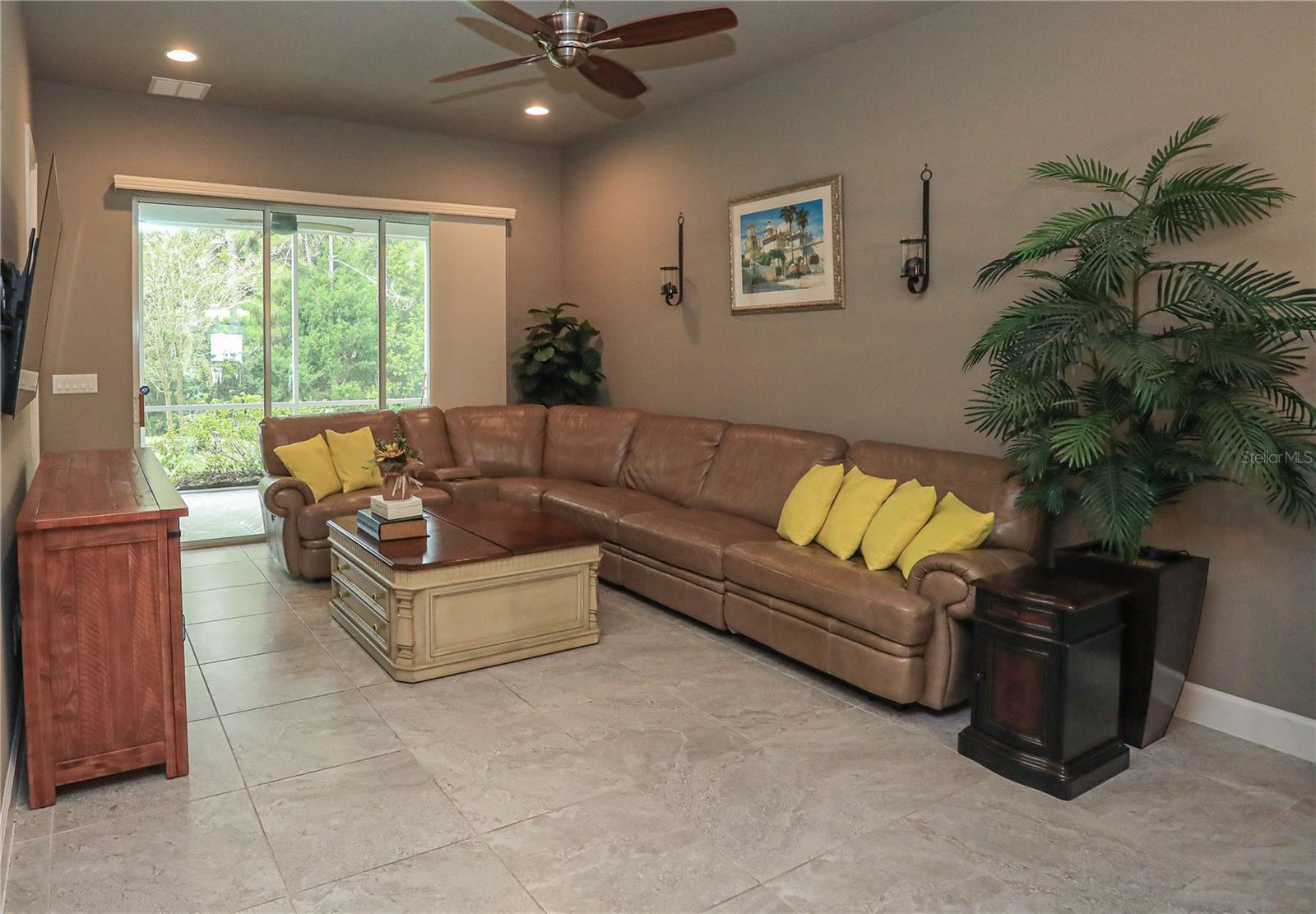PLANTATION BAY SEC 2A-F UN 7 - Residential