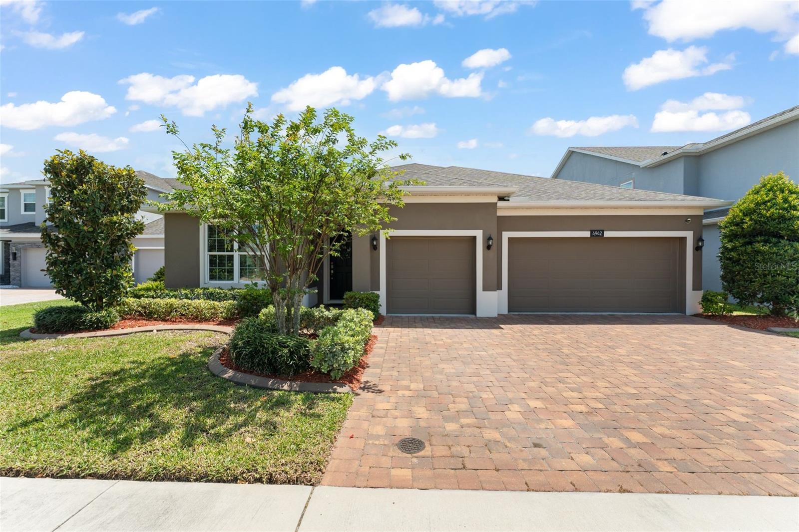 4942 CHASE COURT