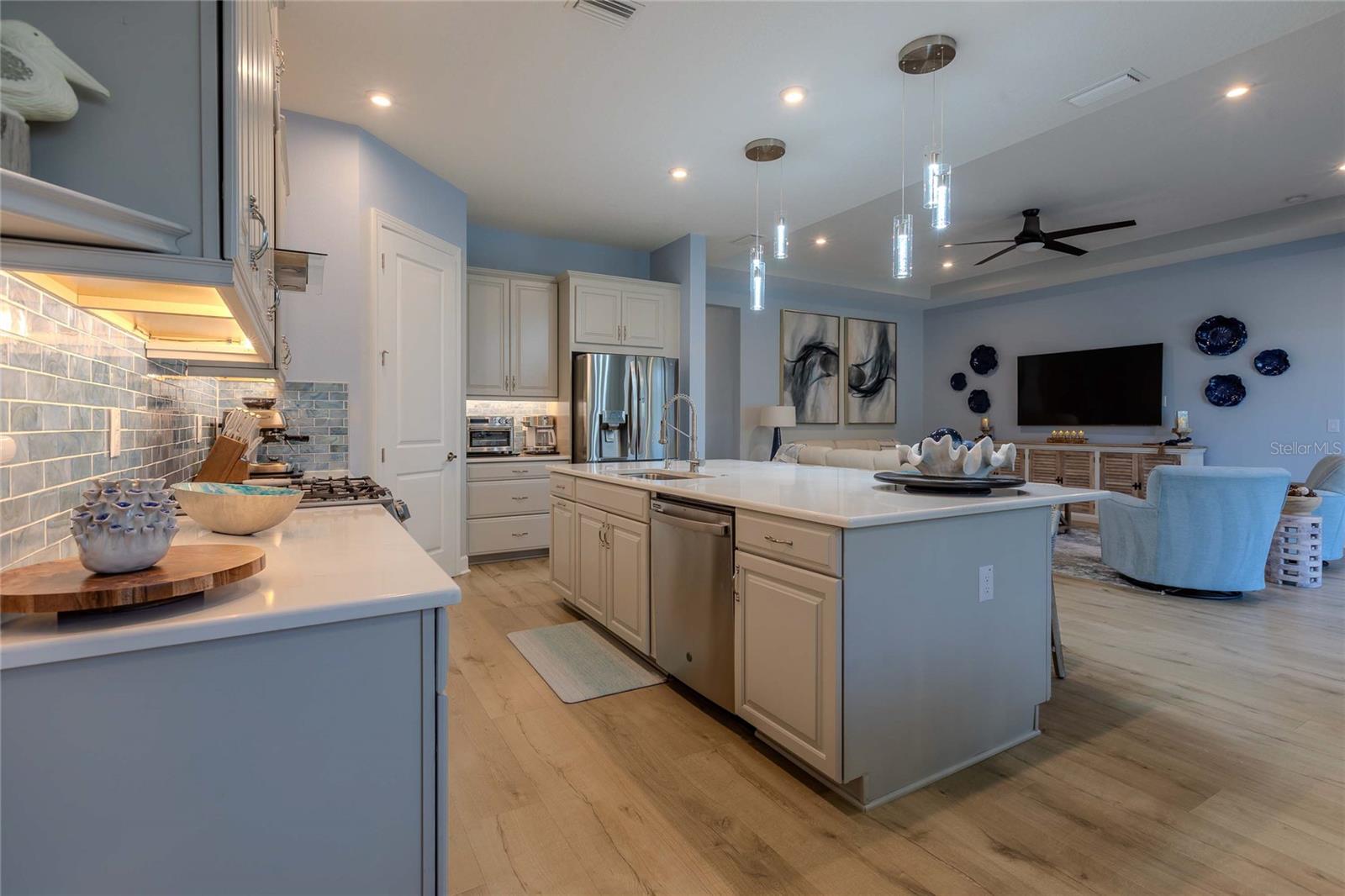 ARTISAN LAKES ESPLANADE PH IV SUBPH A, B, - Residential