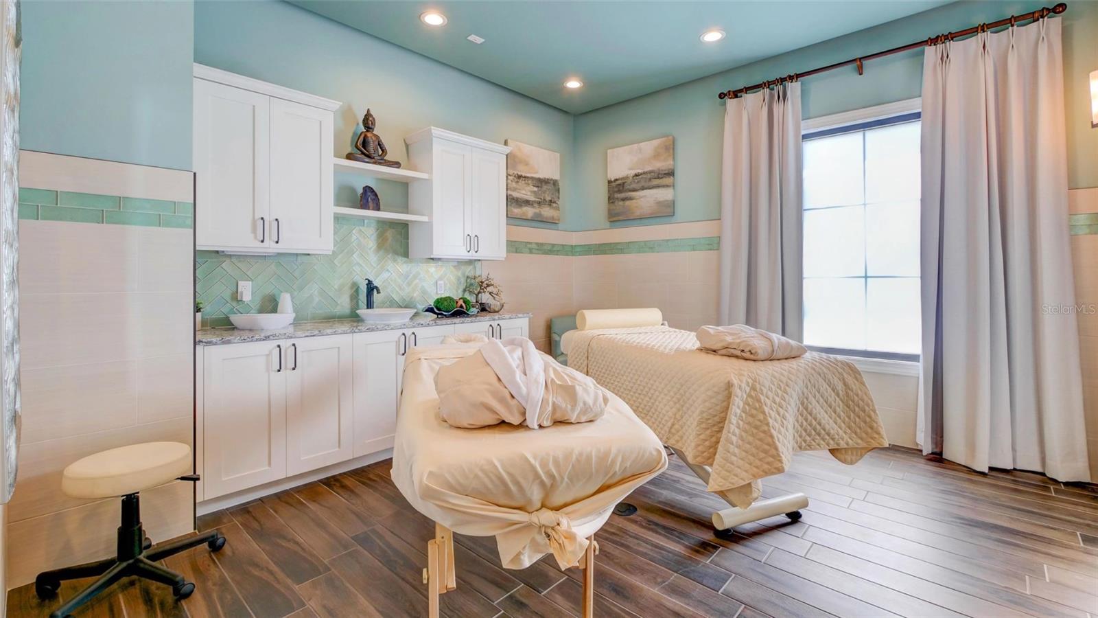 ARTISAN LAKES ESPLANADE PH IV SUBPH A, B, - Residential